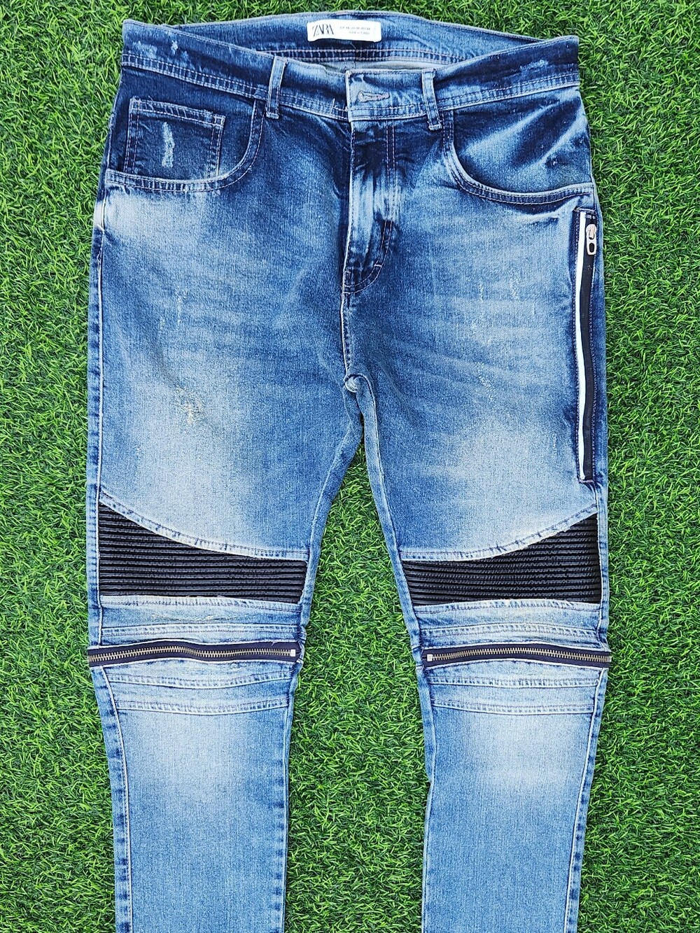 Zara Men's Light Blue Skinny Moto Jeans with Zipper Details 36X32